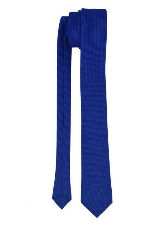 Classic Tie with Navy Blue Handkerchief