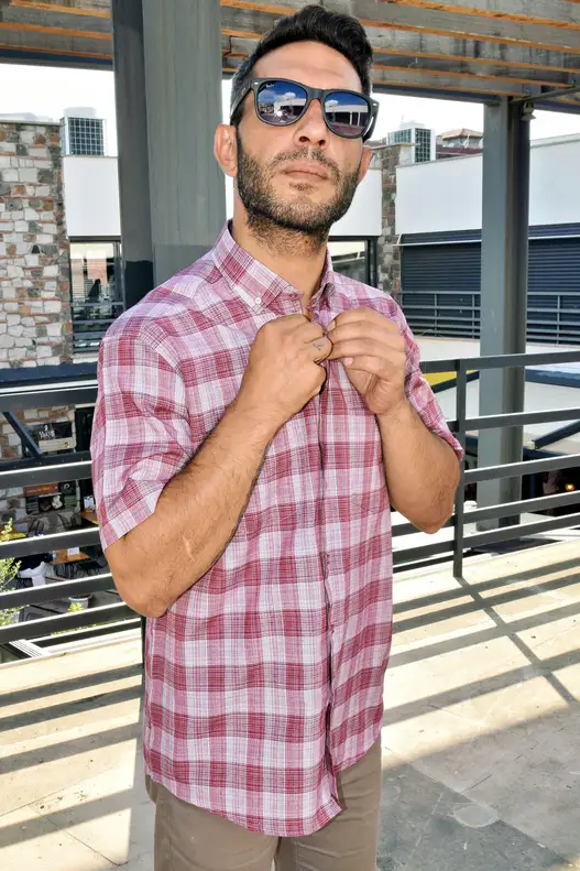 RED CREAM PLAID SHORT SLEEVE MEN'S SHIRT
