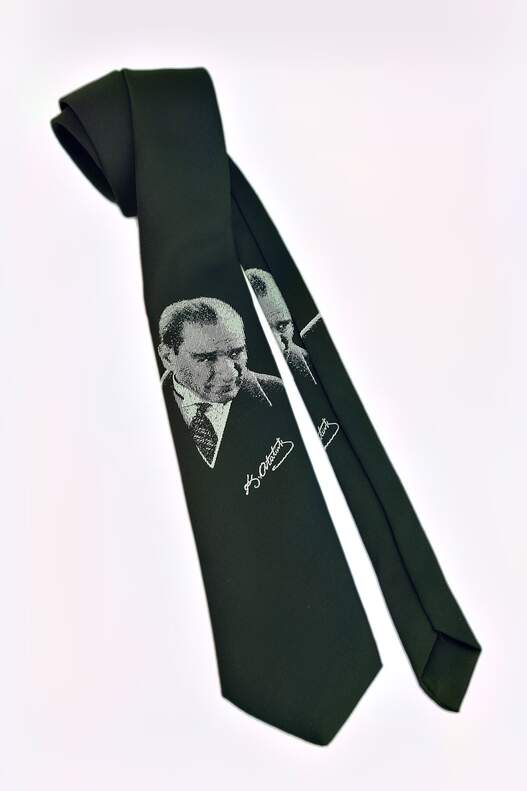 ATATURK PORTRAIT AND SIGNATURE PATTERNED MICROFIBRE WOVEN CLASSIC CUT BLACK TIE